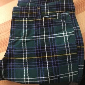 Old Navy plaid mid rise pixie pant